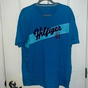 XL tommy hilfiger t shirt